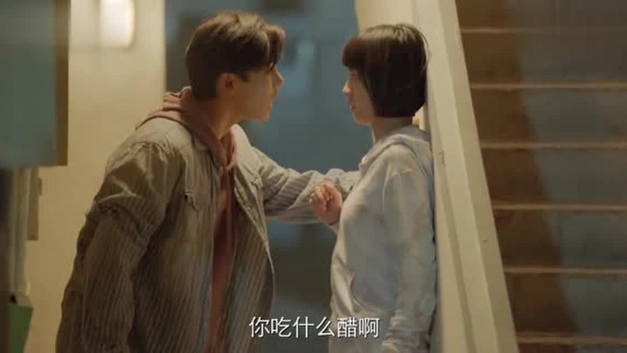 九亿姐和弟弟，作精小花| 最新八卦汇总